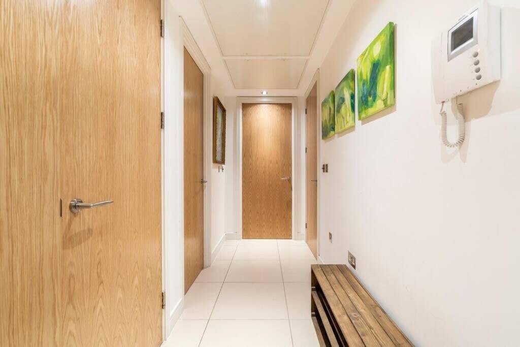 1 Bedroom Penthouse Flat In East Londra Dış mekan fotoğraf