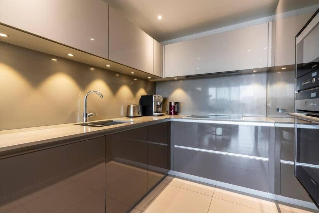 1 Bedroom Penthouse Flat In East Londra Dış mekan fotoğraf